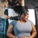 dermatologist-examining-patient-skin-unsplash - SINwebzine 一位有执业执照的皮肤科医生在新加坡皮肤科咨询中对患者的皮肤进行检查,诊疗环境专业